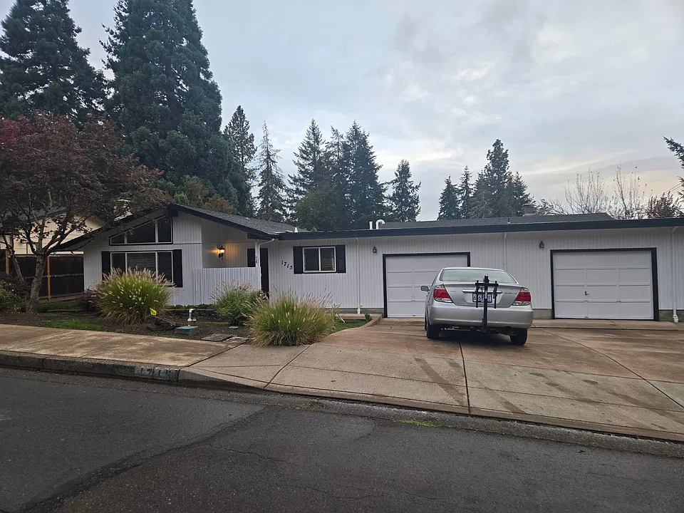 1715 Graham Dr