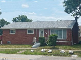 1342 Shannon Ave, Barberton, OH 44203