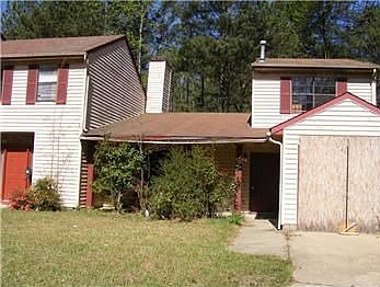 2nd image of 28 Pine Cone Ct