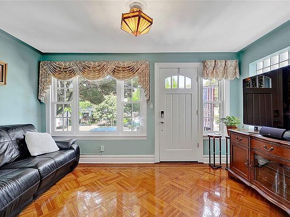 2nd image of 7607 Colonial Rd #1