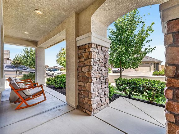 4th image of 2284 Ranch View Drive