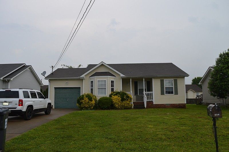 2nd image of 236 Waterford Dr