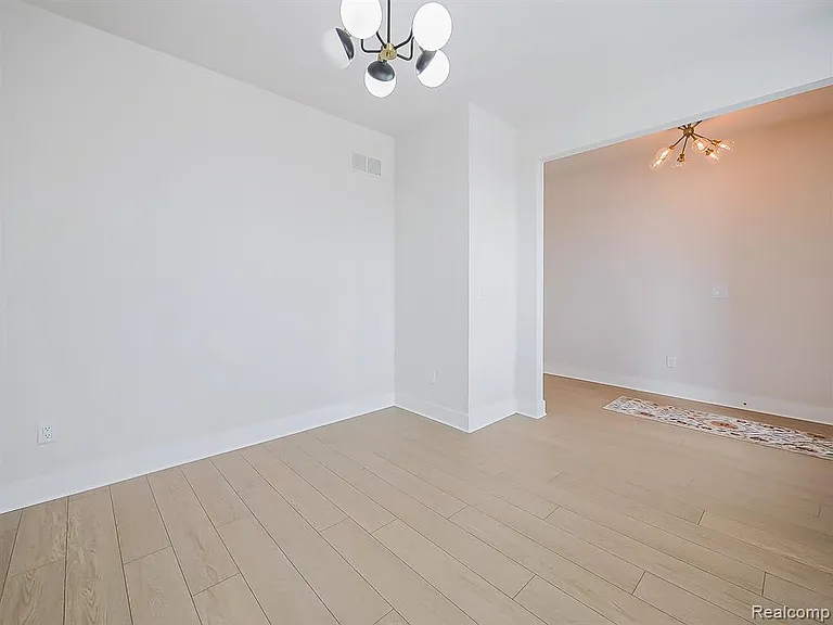 5169 Poppydrew Ln — Photo 9