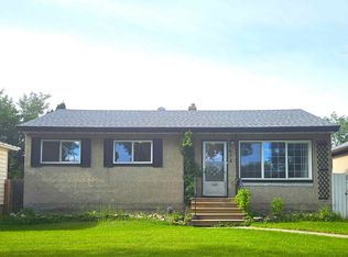 7672 89th Ave NW, Edmonton, AB T6C1N3