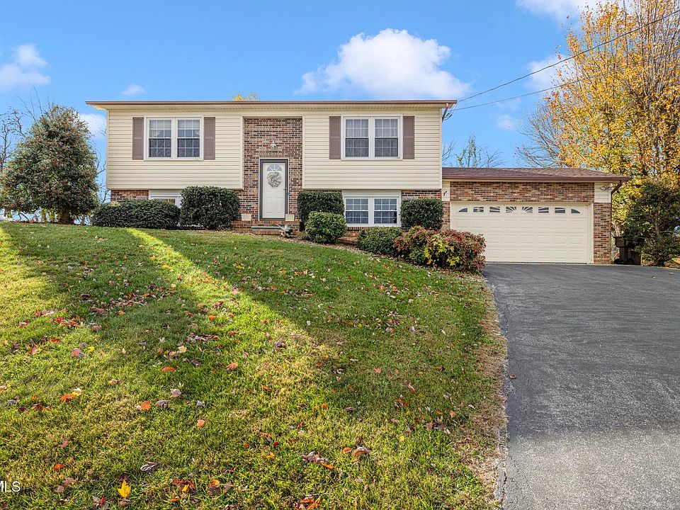 1st image of 521 Brookdale Dr