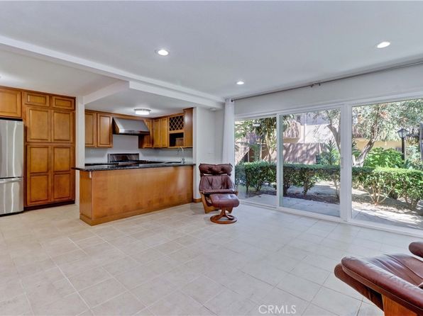 3050 S Bristol St Unit 4D