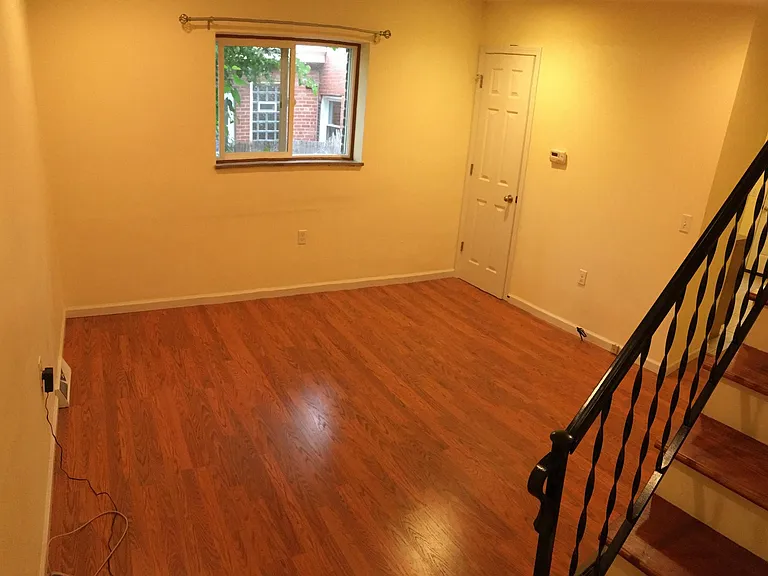 131 S 16th St #3 — Photo 6