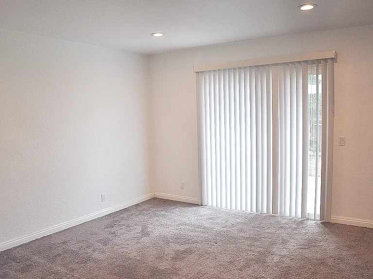 7521 Brookside Rd — Photo 18