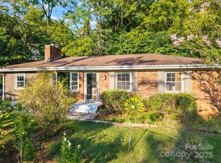 68 Bassett Rd, Asheville, NC 28804