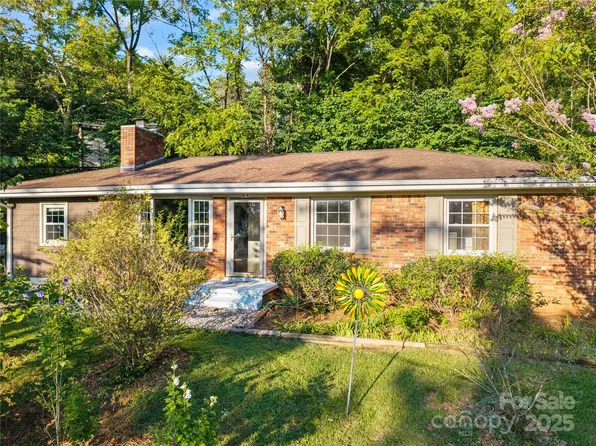 68 Bassett Rd, Asheville, NC 28804