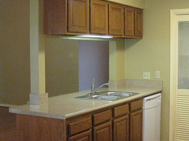 2nd image of 4324 Delaware Ave