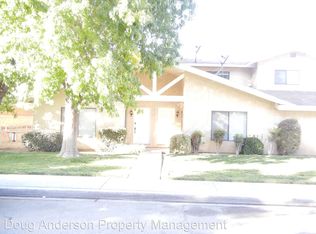 43303 20th St W, Lancaster, CA 93534