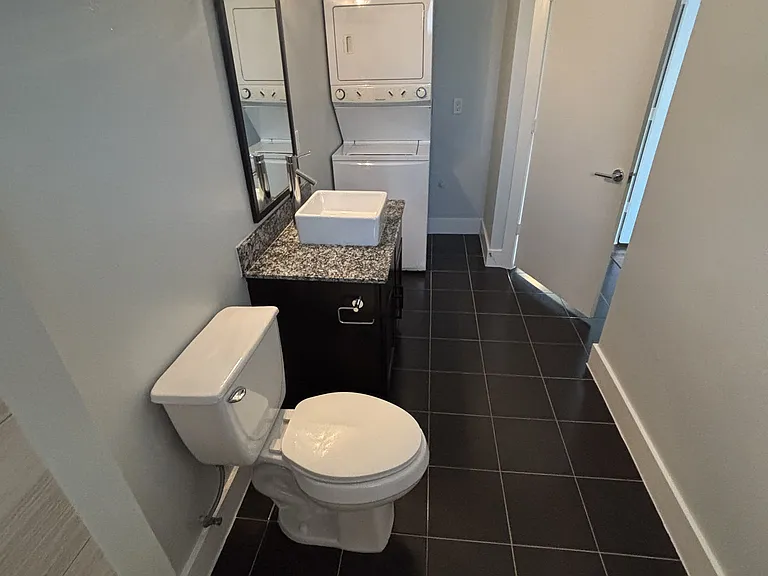 Jackson Apartments — Photo 12