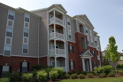 4th image of 100 Yellowstone Dr #1339780
