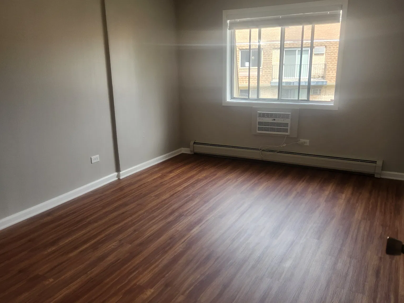 Spacious bedroom with walk in closet