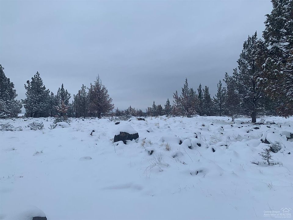 2nd image of 14043 SW Black Butte Ln