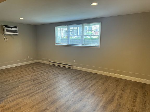 5th image of 236 Belvidere St #236