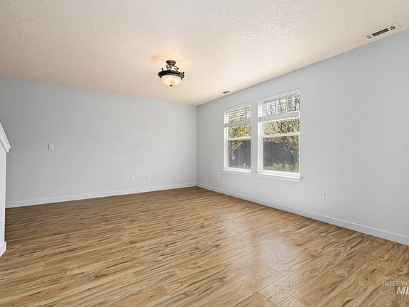 5th image of 9701 W Littlewood Dr