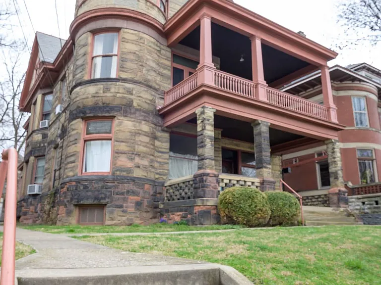 3423 Whitfield Ave #D — Photo 2
