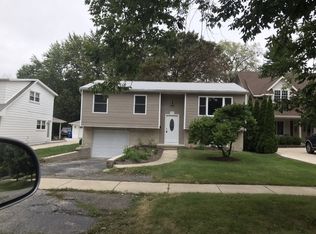 3946 Washington St, Downers Grove, IL 60515