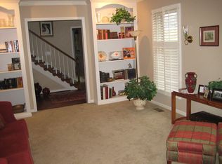 100 Burrows Rd, Jamestown, NC 27282