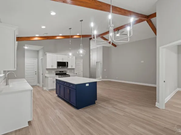 8302 Vickie St, Pensacola, FL 32514