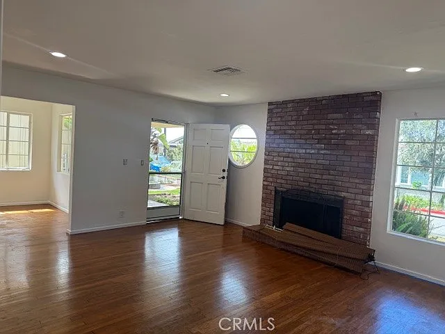 3 bed, 1400 sqft, $6,900 — Photo 4