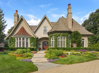 909 Cleveland Rd, Hinsdale, IL 60521