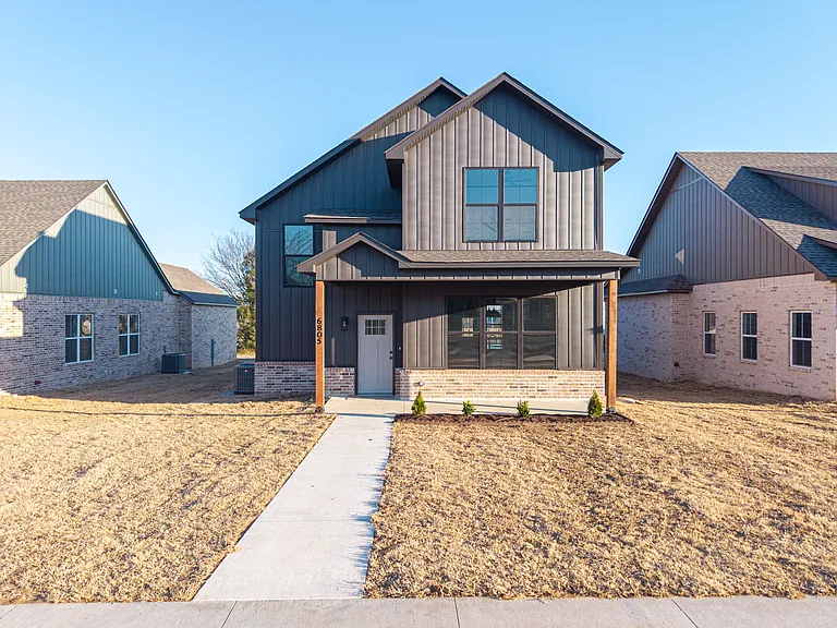 6805 Fir St — Photo 4