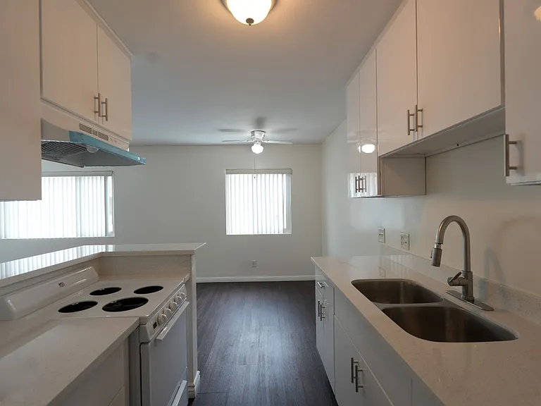 8101 Stewart & Gray Rd — Photo 8