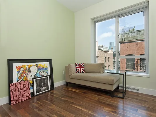 Sold by Sotheby's International Realty | media 6