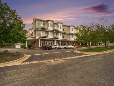 725 Harbor Watch Dr, Petoskey, MI, 49770