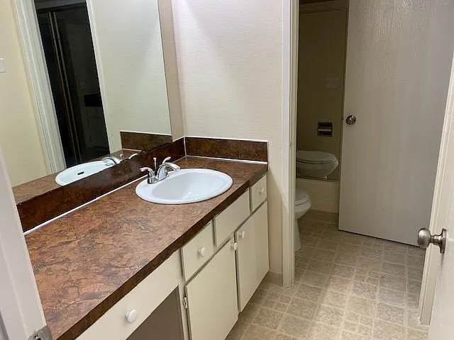 16964 SE Stark St #105 — Photo 6