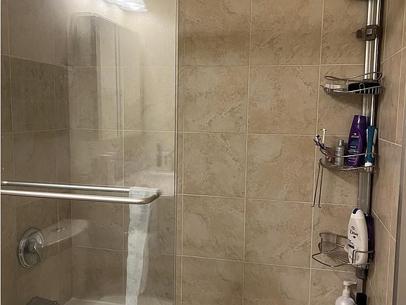 4th image of 899 S Plymouth Ct APT 2010
