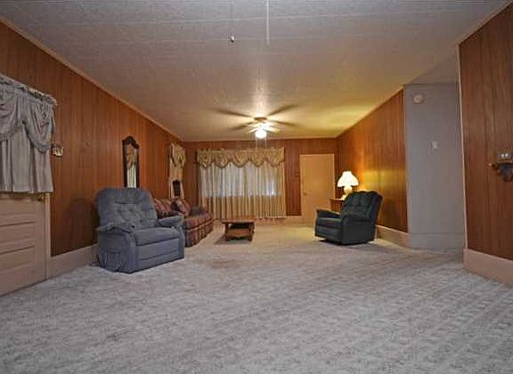 3rd image of 707 S Shireview Cir