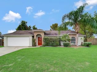 8 Paddock Ct, Debary, FL 32713