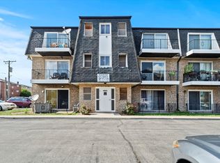 10622 Parkside Ave APT 103, Chicago Ridge, IL 60415