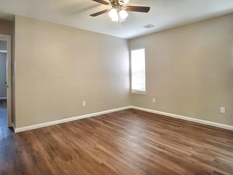 620 Winding Ln — Photo 17