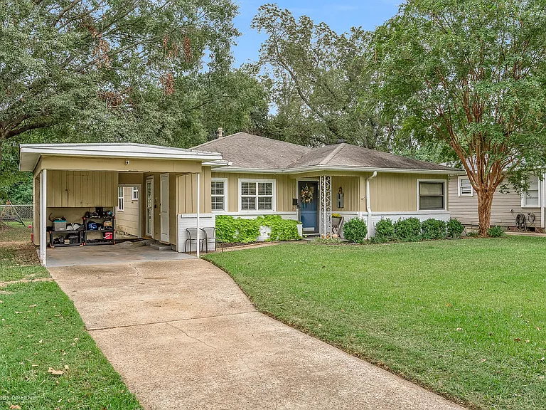 3727 Greenway Pl — Photo 3