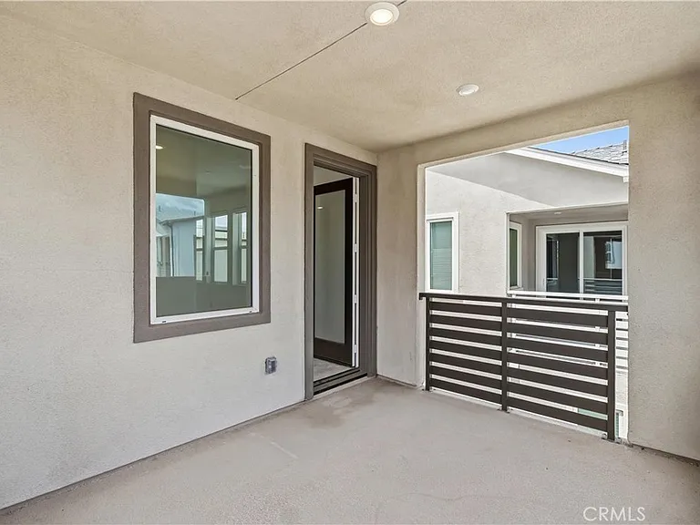 208 Yerba — Photo 42