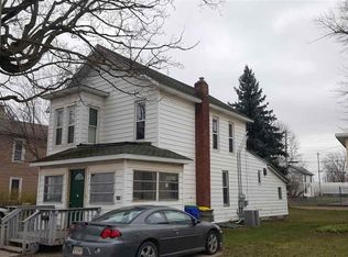 164 W Oak St, Butler, IN 46721