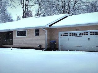 5907 Wolf Lake Rd, Grass Lake, MI 49240