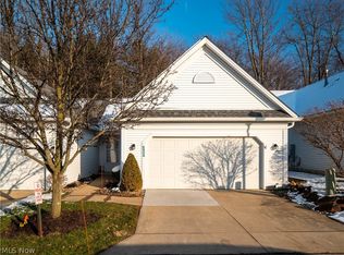 6905 Savannah Dr, North Ridgeville, OH 44039