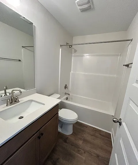 125 Favre St — Photo 7