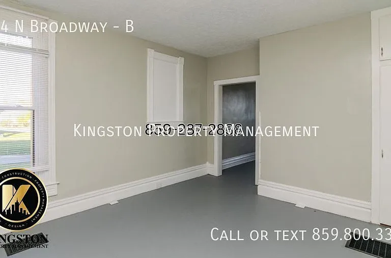 544 N Broadway St #B — Photo 10