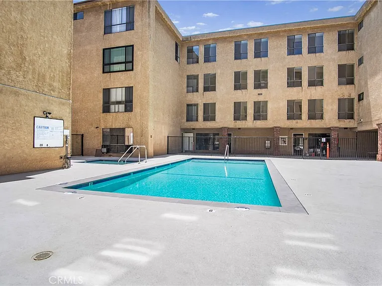 1735 N Fuller Ave #224 — Photo 12