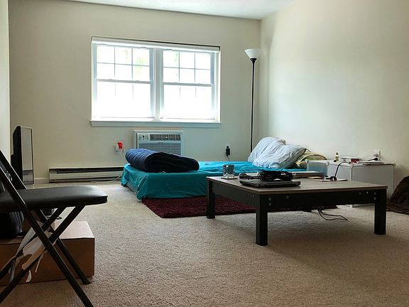 3rd image of 407 Washington St #2R