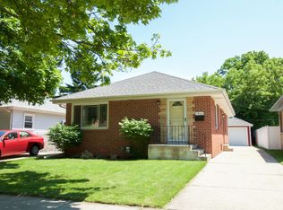 2825 Arthur Ave, Racine, WI 53405