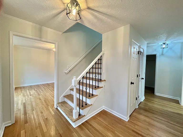 1469 Cheyenne Ct — Photo 26