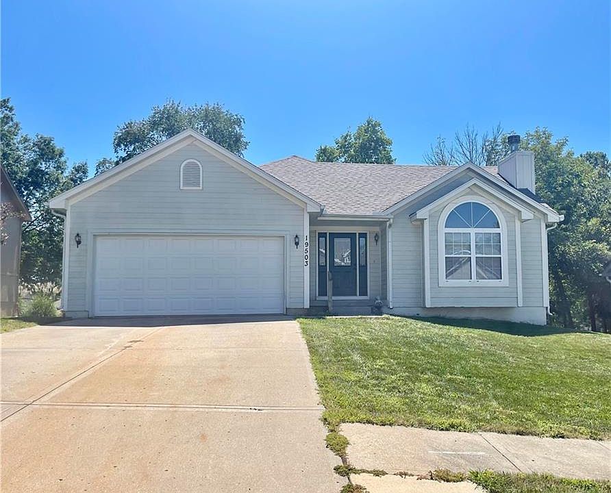 1st image of 19503 E Colony Ln